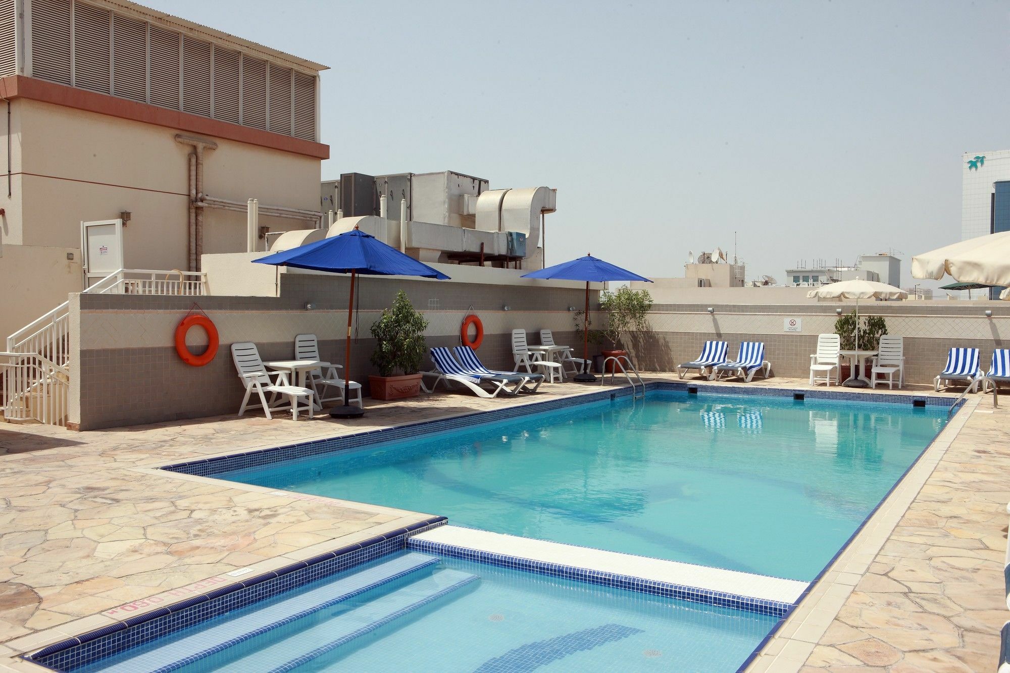 Appart hôtel Rose Garden - Bur 3*